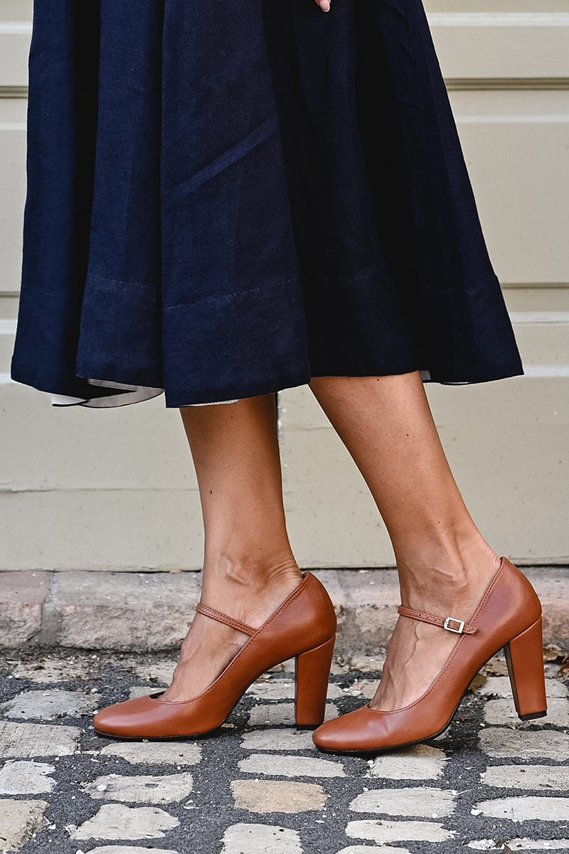 Bravina Daily Sandals with Low Heel