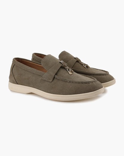 Damskie loafersy mokasyny z ozdobnym metalowym detalem i płaską podeszwą