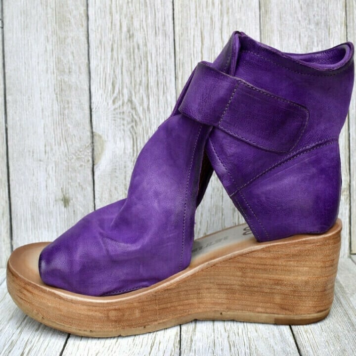 Dawn Wedge Sandals with Buckle in Boho Style